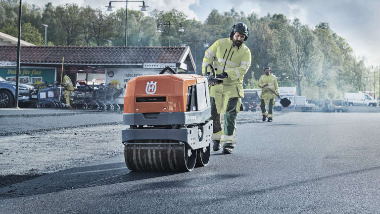 Asphalt service by Lioness Contractors